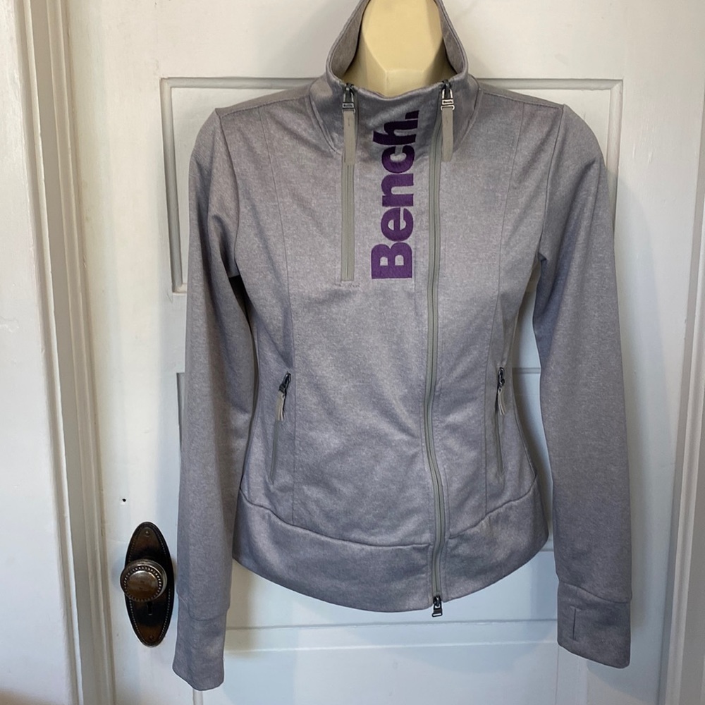 Bench mock turtleneck athletic jacket size medium